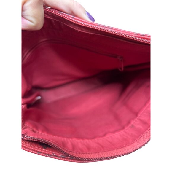 Rosetti Red & Brown Patterned Vinyl Tote With Dual Handles Zipper Closure & Inte - Picture 5 of 7